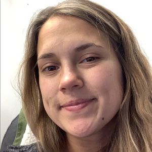 Meet your Posher, Candace